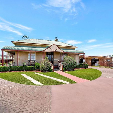 Warwick Settlers Inn Dış mekan fotoğraf
