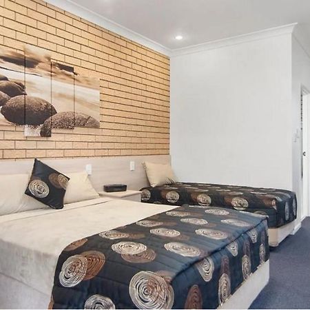 Warwick Settlers Inn Dış mekan fotoğraf
