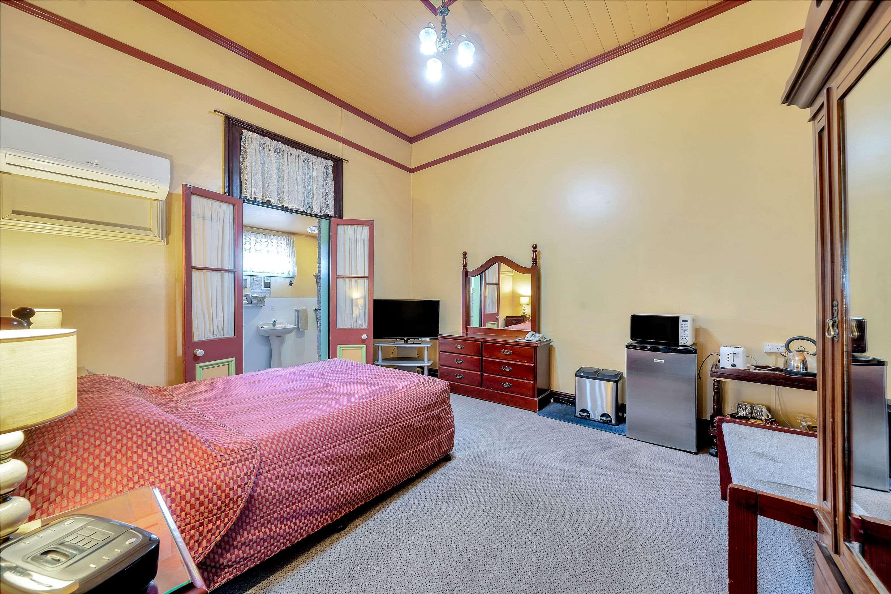 Warwick Settlers Inn Dış mekan fotoğraf