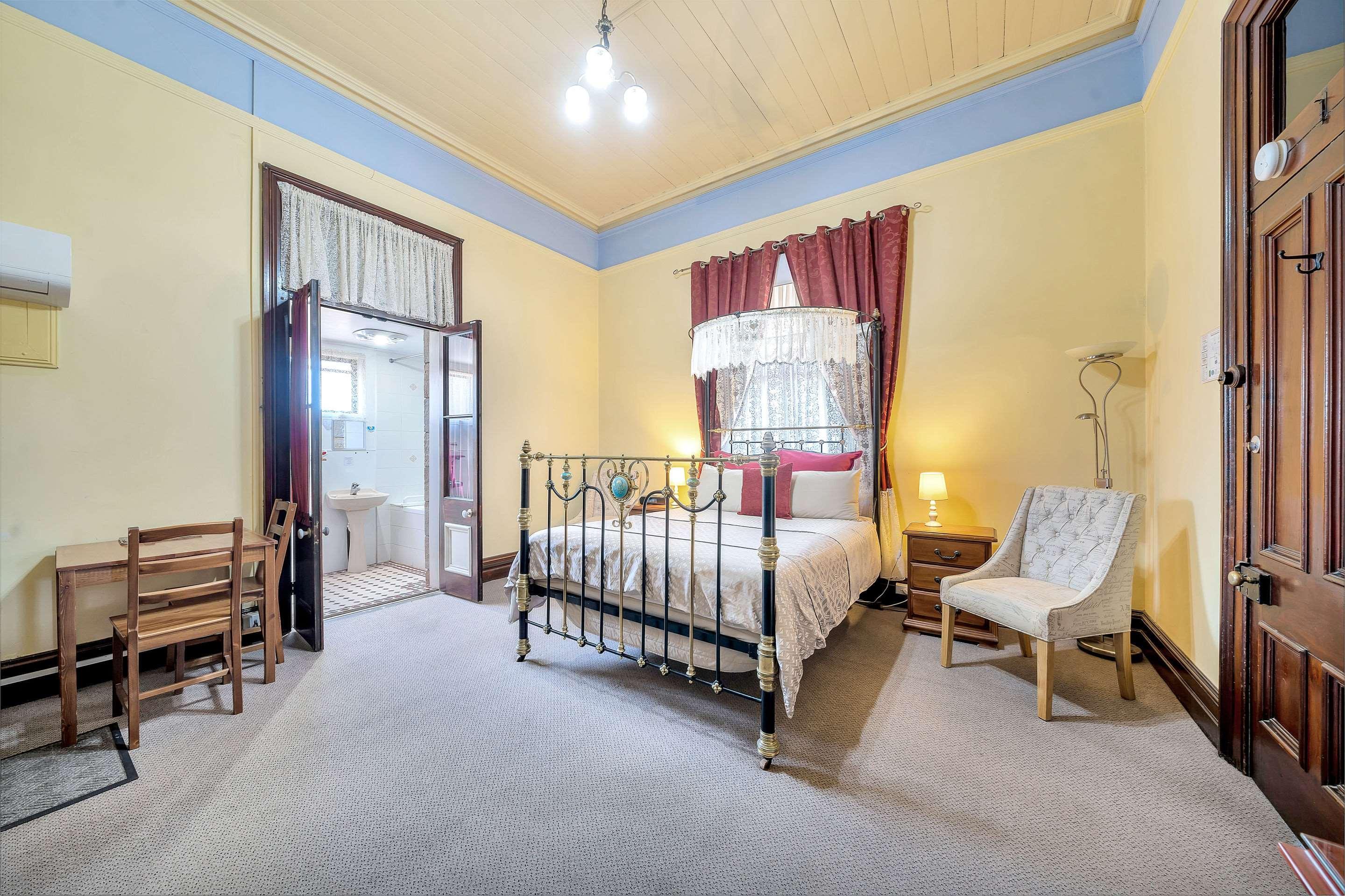 Warwick Settlers Inn Dış mekan fotoğraf