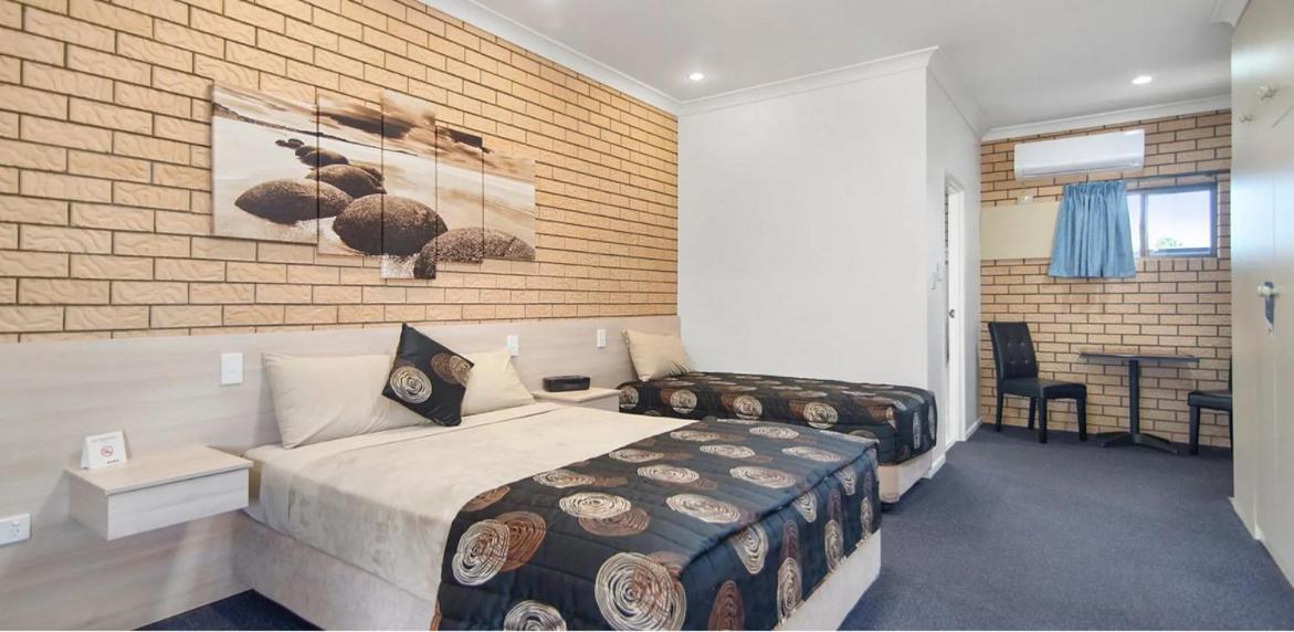 Warwick Settlers Inn Dış mekan fotoğraf