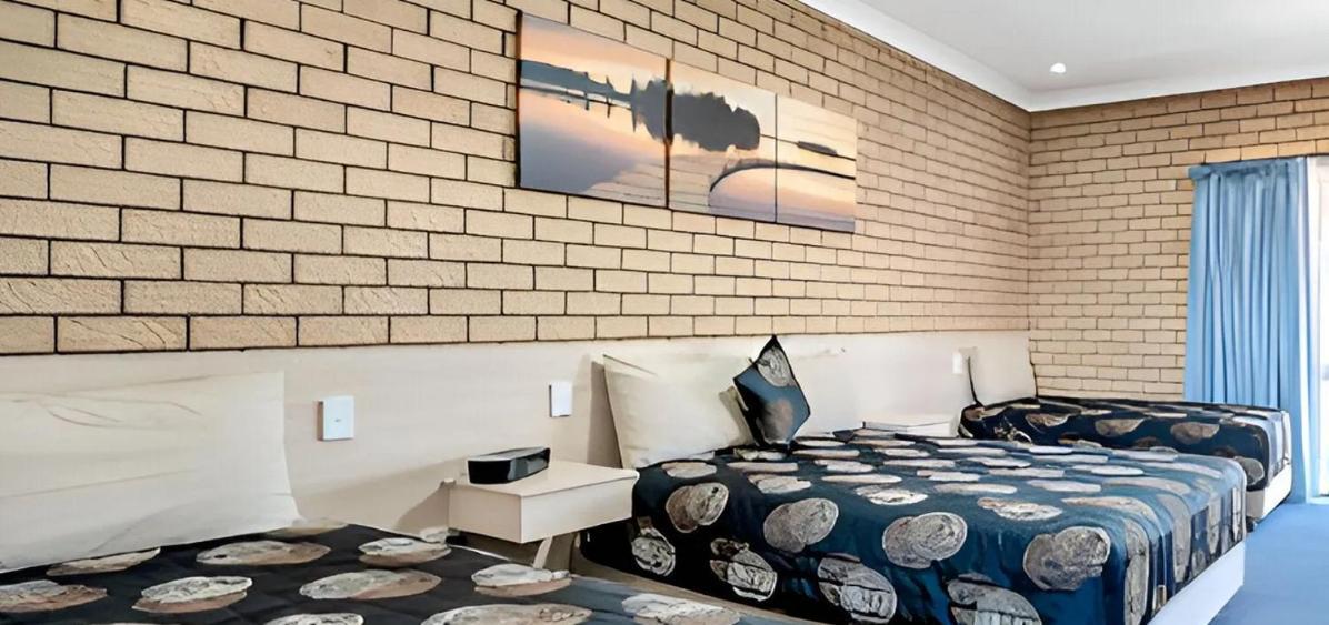 Warwick Settlers Inn Dış mekan fotoğraf