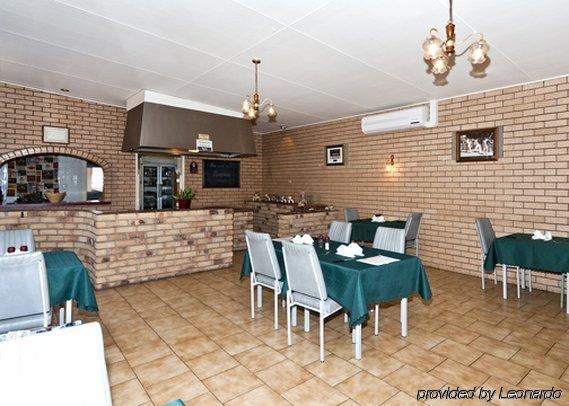 Warwick Settlers Inn Restoran fotoğraf